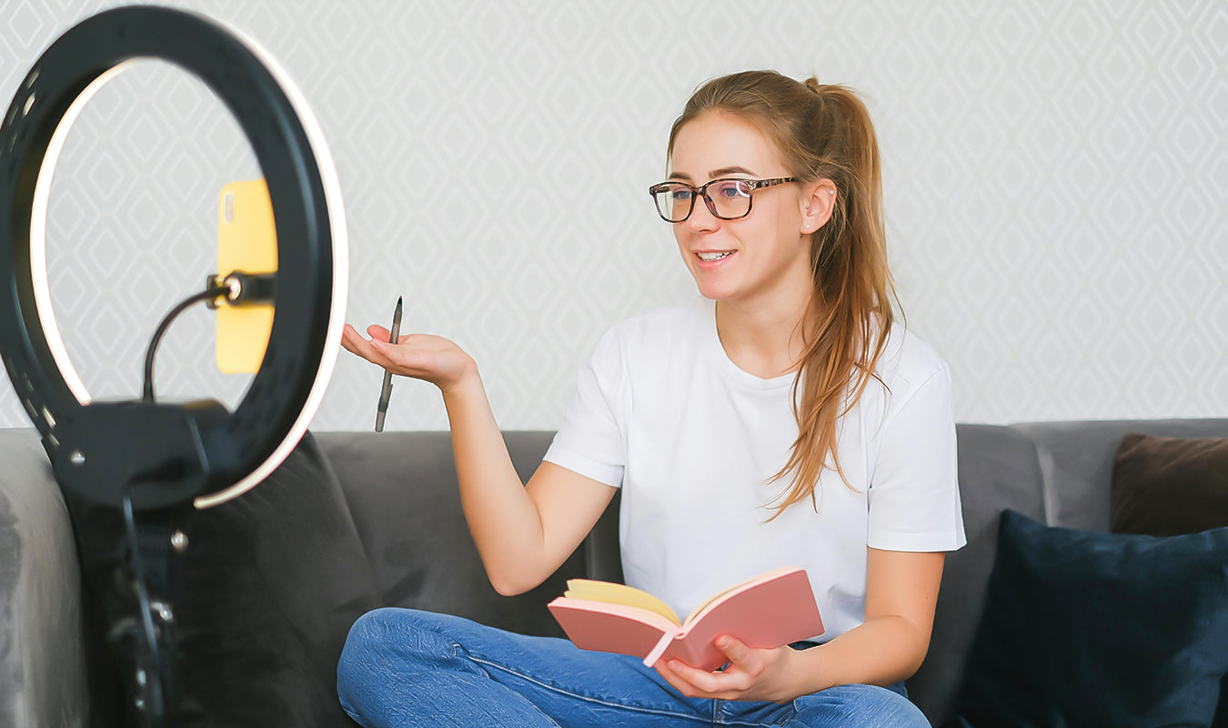 Ring light for remote teaching